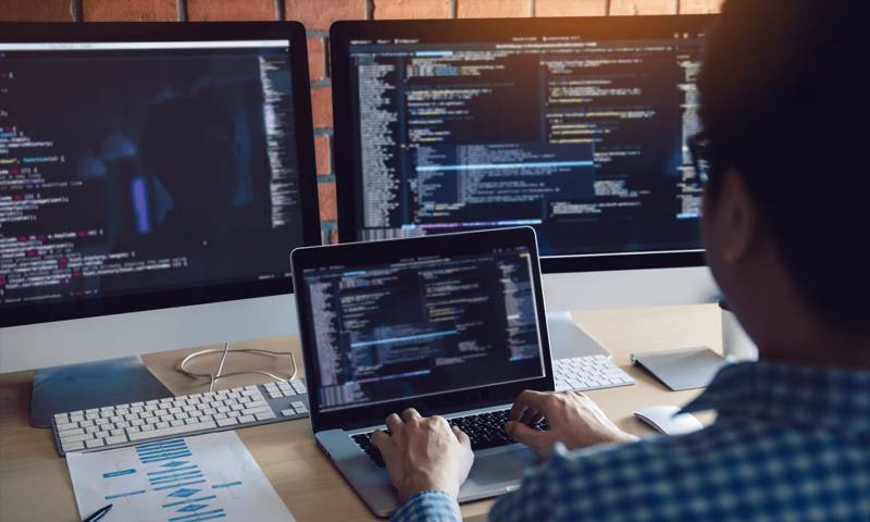 数据科学选型:R与Python如何赋能忻州网站建设?